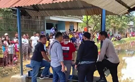 Jasad Bayi di Majalaya