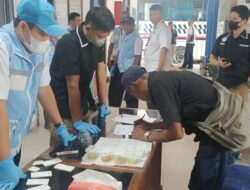 Jelang Mudik Lebaran, Sopir Bus di Sumedang Dites Urine