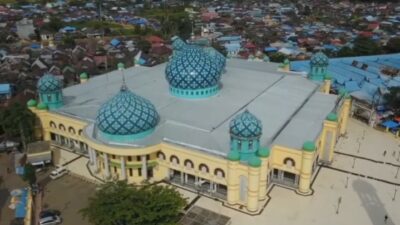 Menikmati Keindahan Arsitektur dan Sejarah Masjid Agung Al Karomah Martapura