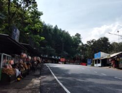 Musim Mudik Lebaran 1444 H, Pedagang Oleh-oleh di Cadas Pangeran Sumedang Sepi Pembeli