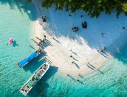 Menikmati Keindahan Alam Pantai Tanah Merah Tanjung Harapan di Kalimantan Timur