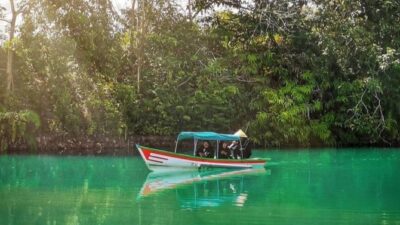 Danau Biru Kalimantan Tengah