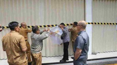 Langgar Aturan, Dinas Ciptabintar Segel Minimarket di Cipaganti