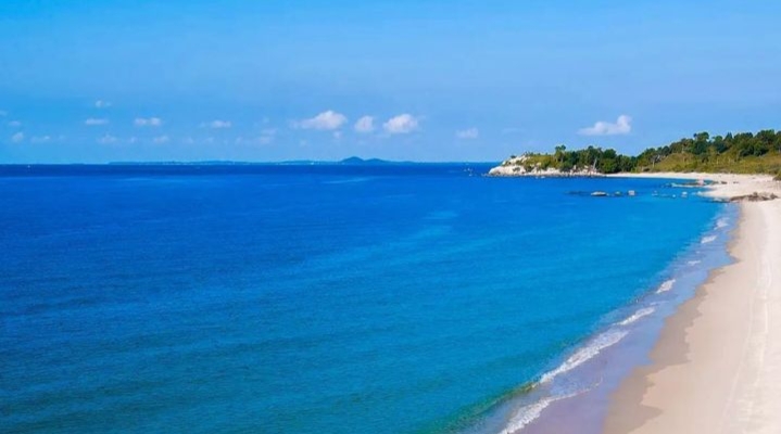 Pantai Pasir Panjang di Kalimantan Timur