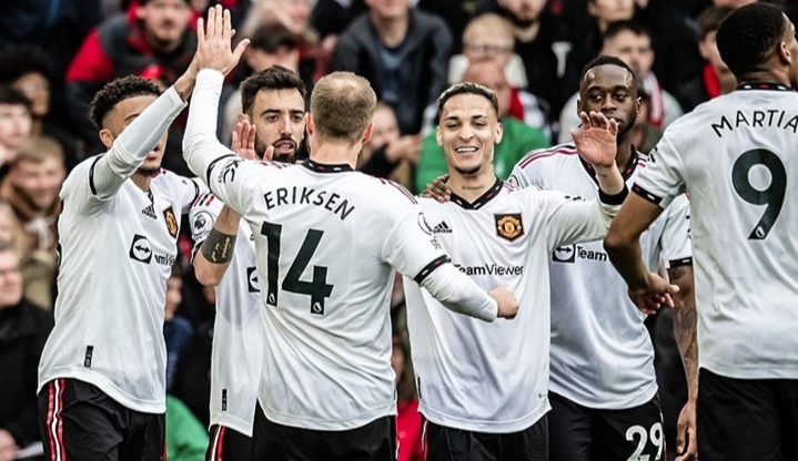 Manchester United Menang