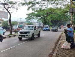 Situasi Arus Balik di Jalan Raya Bandung Garut Parakanmuncang Ramai Lancar