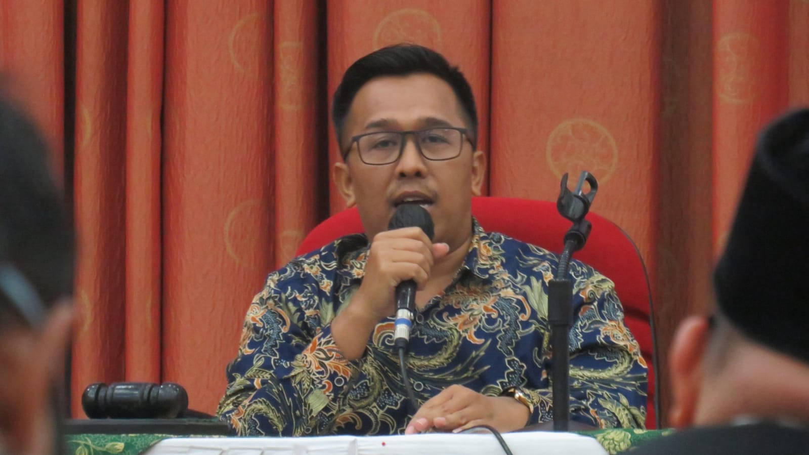 Bacaleg Ganda di Sumedang