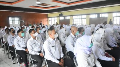 Bupati Serahkan 163 SK PPPK Tenaga Kesehatan