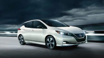 Mobil LIstrik Nissan Leaf