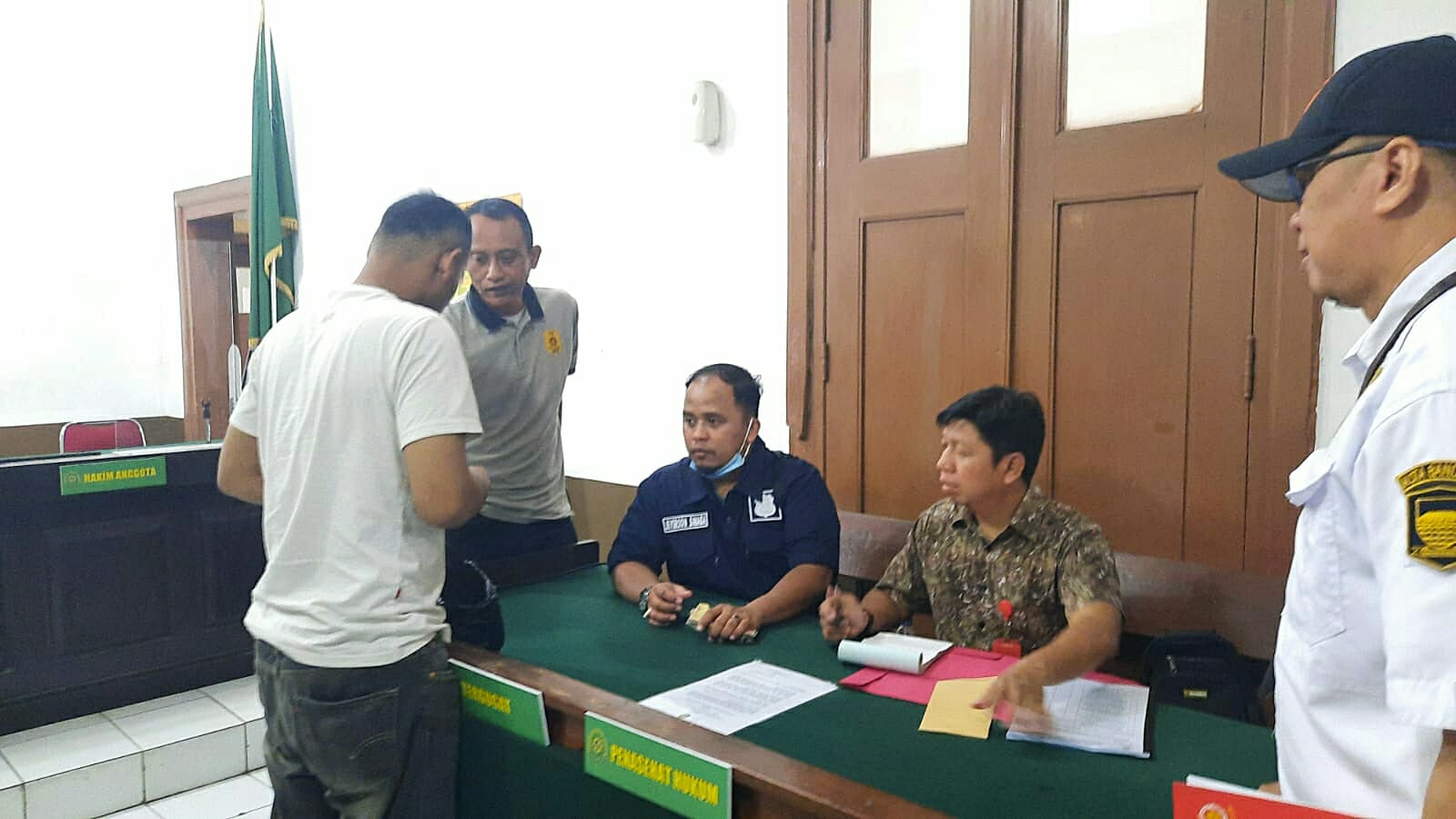 PKL di zona Merah