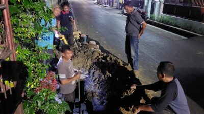 Terus Tingkatkan Pelayanan, PDAM Cabang Sumedang Selatan Perbaiki Pipa Jalur Kota