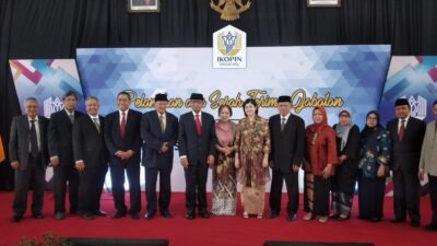 11 Tahun Mengabdi Menjadi Rektor Ikopin University, Burhanuddin Abdullah Akhirnya Digantikan Prof Agus Pakpahan