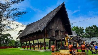 Rumah Adat Betang