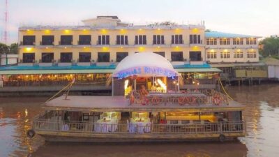 Nikmati Keindahan Alam dan Budaya Dayak di Kapuas River Cruise, Destinasi Wisata Terbaik di Kalimantan Barat
