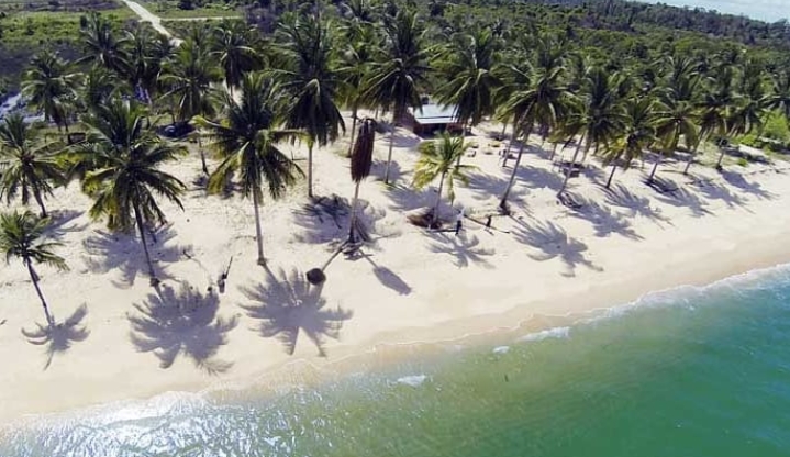Pantai Tanah Kuning Kalimantan Utara