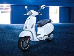 Vespa Sprint: Scooter Baru dengan Pilihan Mesin Bertenaga untuk Performa Tinggi