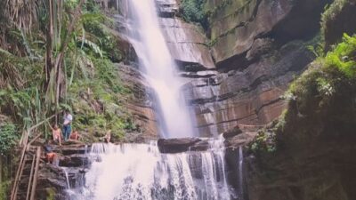 Air Terjun Riam Dait