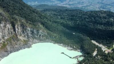 Menikmati Keindahan Kawah Putih: Destinasi Wisata Alam Spektakuler di Jawa Barat