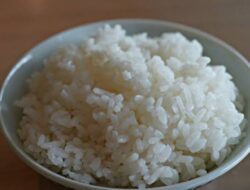 Nasi Putih: Manfaat dan Peringatan Kesehatan yang Perlu Diketahui