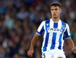 Potensi Real Sociedad Pertahankan Martin Zubimendi Meski Minat Barcelona