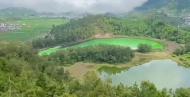 Batu Pandang Ratapan Angin Jawa Tengah