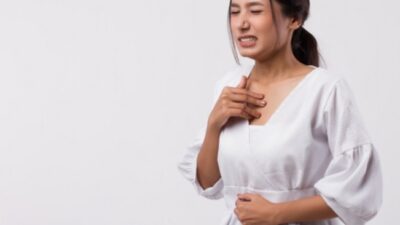 Asam Lambung Naik Atau GERD: Ciri-Ciri dan Cara Mengatasinya