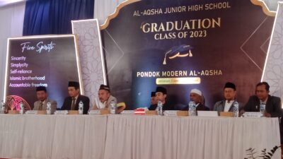 277 Siswa SMP dan Santri Pondok Modern Al Aqsha Cibeusi Jatinangor Diwisuda