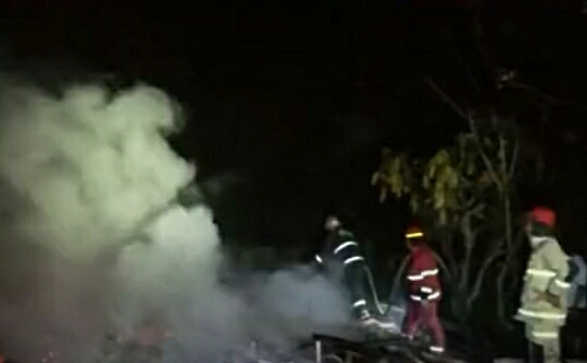 Rumah Panggung ludes terbakar