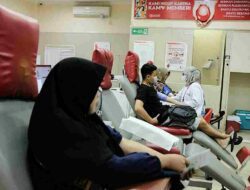 Hari Donor Darah Sedunia, Warga Antusias Sumbangkan Darah ke PMI Bandung