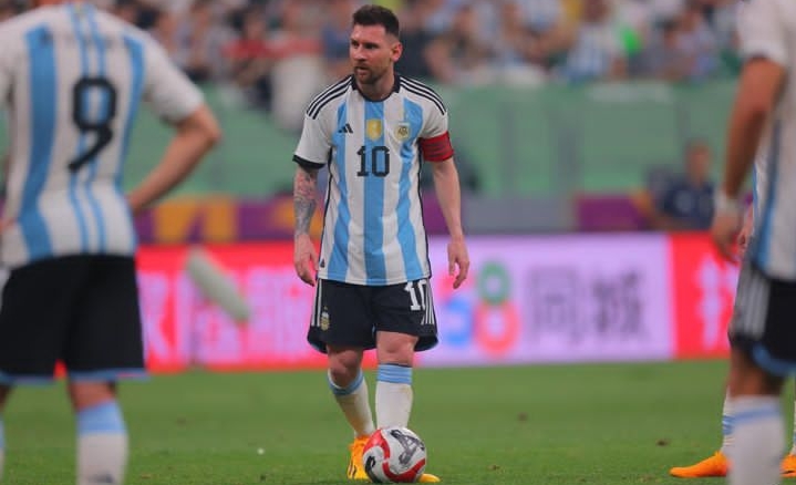 Debut Lionel Messi