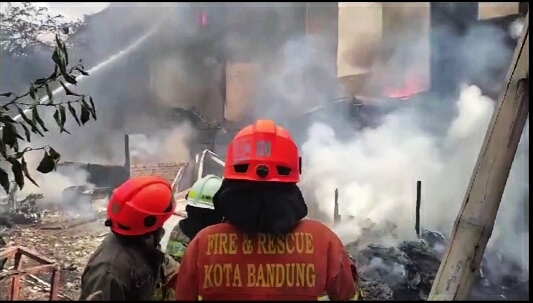 kebakaran di Astanaanyar
