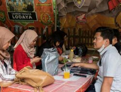 Rekomendasi Kuliner Bandung Kekinian, Meski Pinggir Jalan tapi Rasa Resto