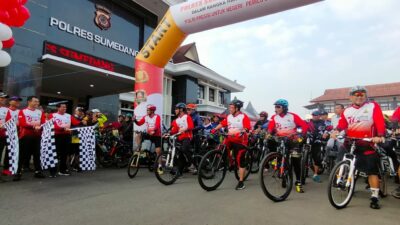 Ribuan Masyarakat di Sumedang Antusias Ikuti HUT Bhayangkara ke-77