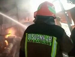 Sehari, Dua Kebakaran Terjadi Bersamaan di Kabupaten Bandung