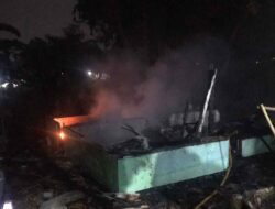 Masak Air di Tungku, Rumah Semi Permanen di Tanjungsari Sumedang Ludes Terbakar
