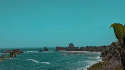 Pantai Papuma Jawa Timur