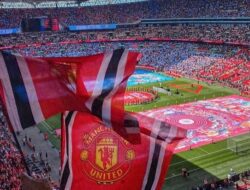 Manchester United: Sheikh Jassim Ajukan Tawaran Mengakuisisi Klub Legendaris