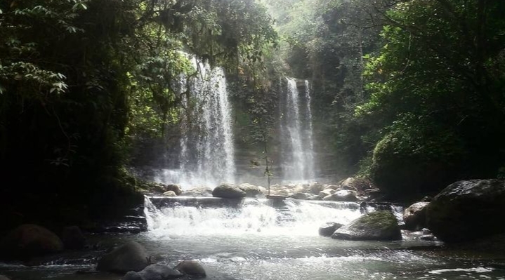 Wisata Air Terjun Bumbun di Kalimantan Tengah