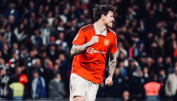 Victor Lindelof dalam Misi Manchester United