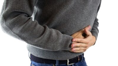 Mengapa Seseorang Merasakan Sakit Perut Setelah Makan Makanan Pedas