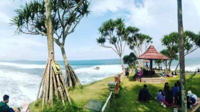 Pantai Batu Hiu Jawa Barat