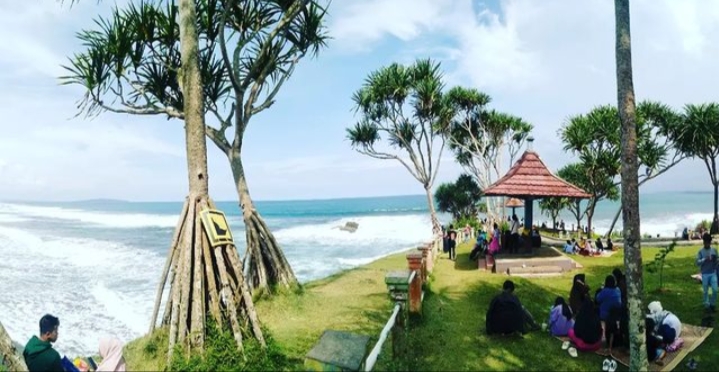Pantai Batu Hiu Jawa Barat