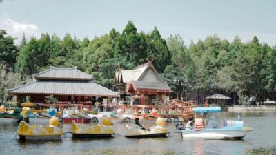 Wisata Floating Market Lembang