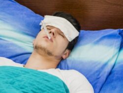 Pilihan Tepat Antara Kompres Air Dingin dan Air Hangat Saat Mengatasi Demam