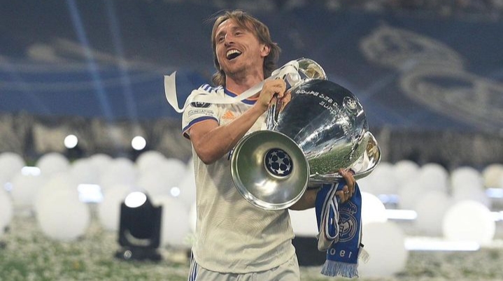 Perpanjangan Kontrak Luka Modric