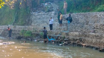 Temuan Mayat di Bawah Jembatan Ragadieum Sumedang Hebohkan Warga