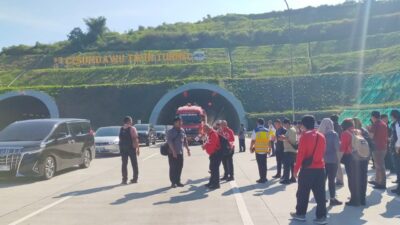 Jokowi Geser Peresmian Tol Cisumdawu di GT Ujungjaya Sumedang ke Terowongan Kembar