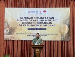 Galih Kartasasmita Ajak Masyarakat Sumedang Kembangkan Kerajinan Tangan