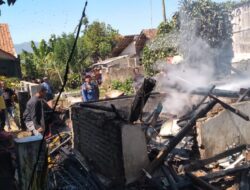 3 Rumah Semi Permanen di Tanjungsari Sumedang Terbakar, Api Diduga Berasal Tungku