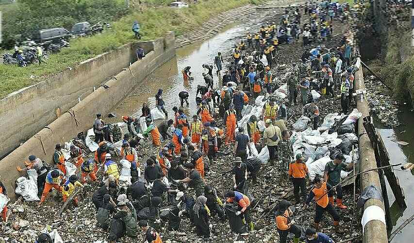Sampah Sungai Cikeruh
